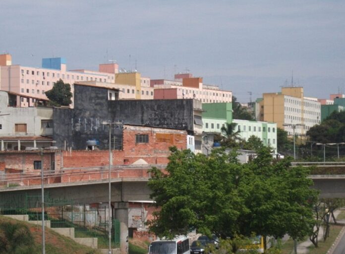 ESMERALDAS NÃO É COHAB PORQUE TEM ELEVADOR_foto Renan Teles - OC Alfredo Volpi
